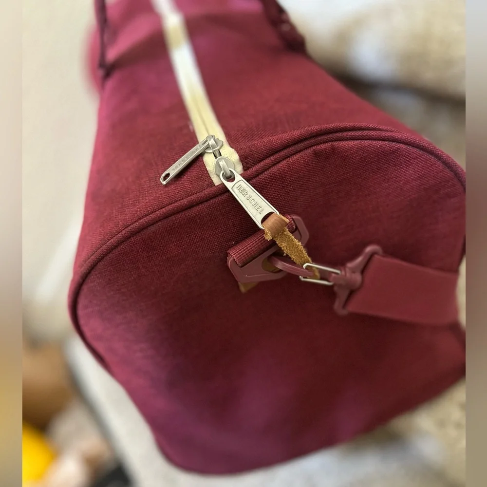 Herschel Supply Company Red Duffel Bag with strap Durable Travel Essential - Picture 7 of 11